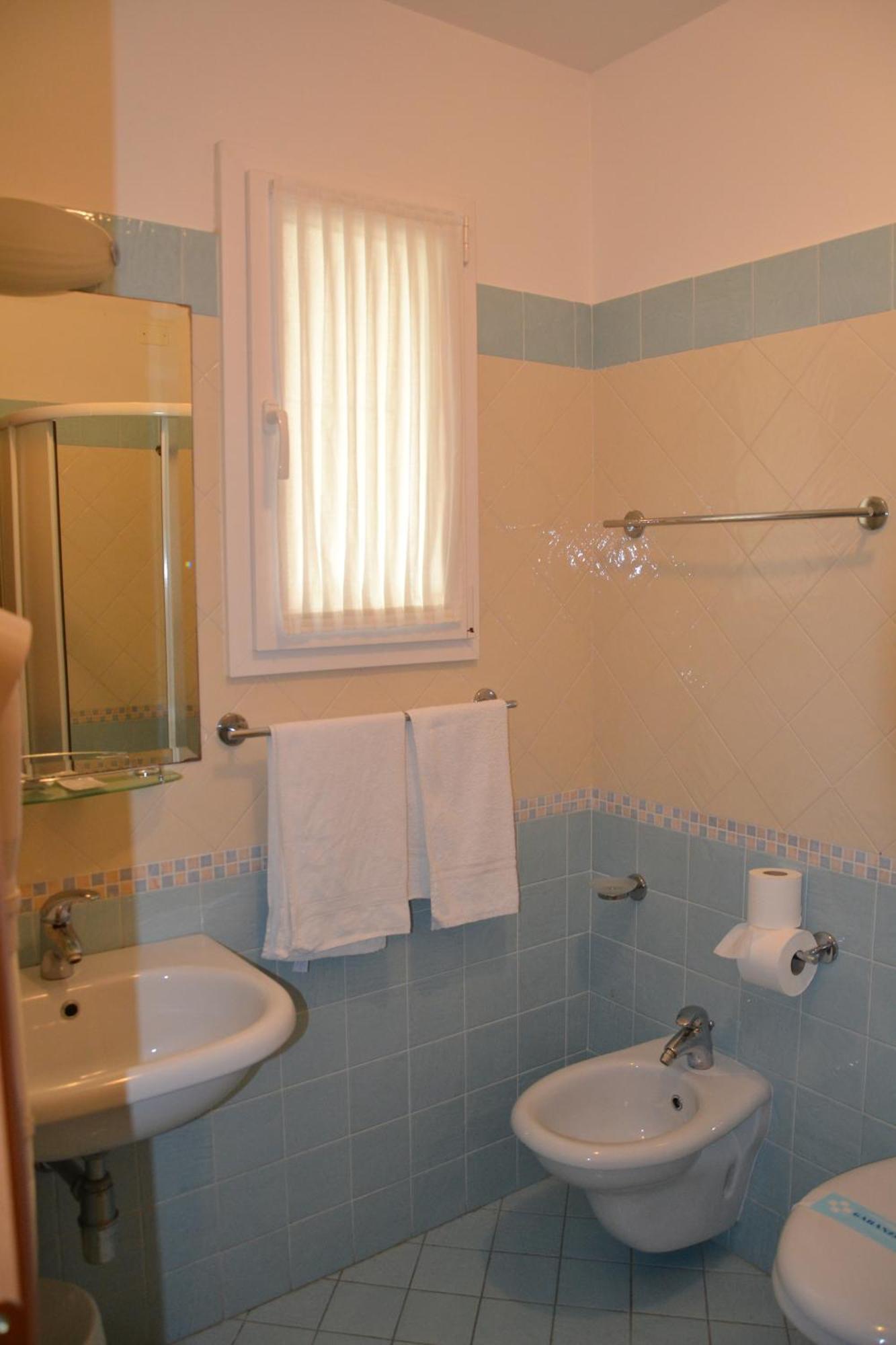 Hotel Ariston Misano Adriatico Room photo