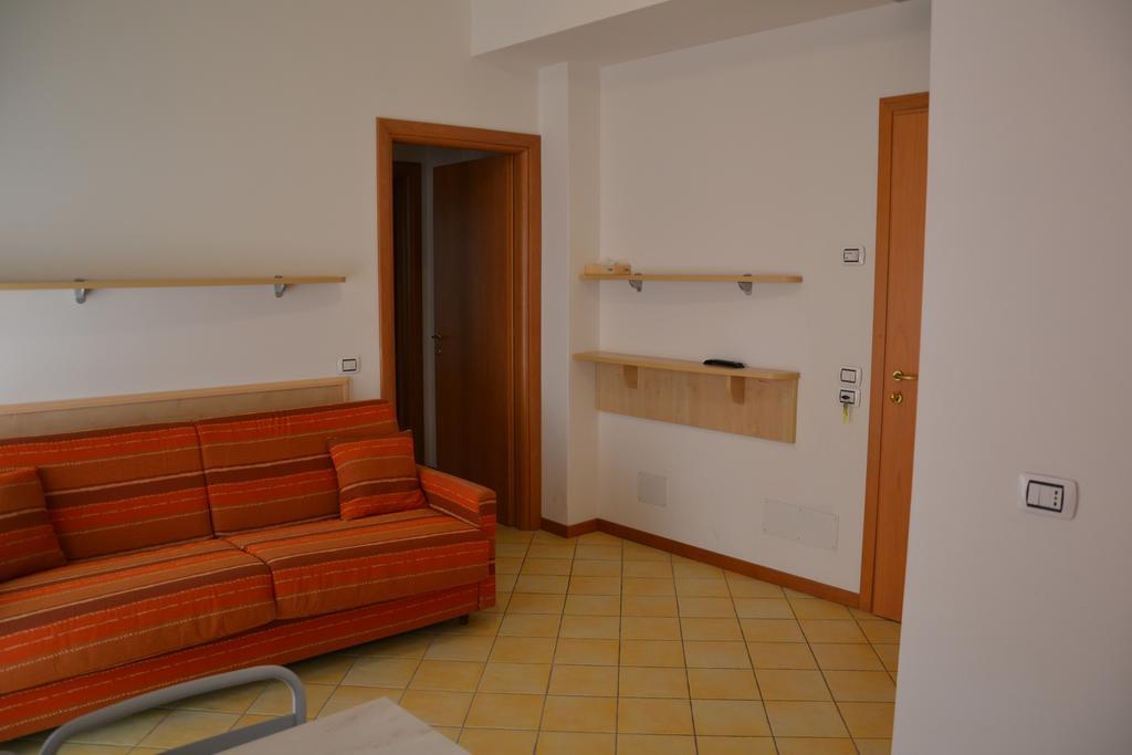 Hotel Ariston Misano Adriatico Exterior photo