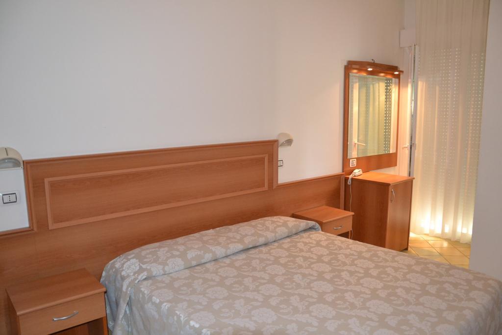 Hotel Ariston Misano Adriatico Room photo